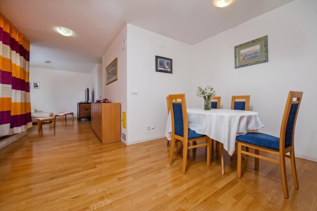 Apartment Campanile Ρόβινι Εξωτερικό φωτογραφία